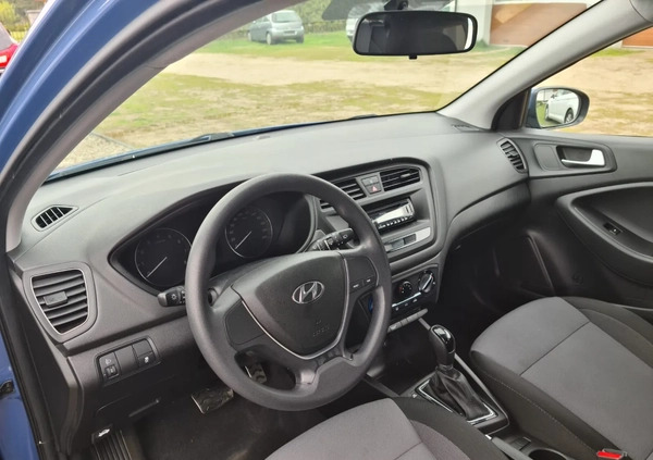 Hyundai i20 cena 43800 przebieg: 143000, rok produkcji 2016 z Kielce małe 154